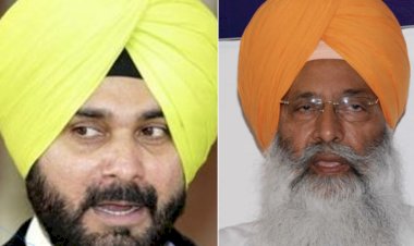 ਨਵੀ ਪਾਰਟੀ ਬਣਾ ਕੇ ਹੁਣ ਫਿਰ ਪੰਜਾਬ ਦੇ ਲੋਕਾਂ ਨੂੰ ਮੂਰਖ ਬਣਾਉਣ ਦੀ ਨੀਤੀ ।