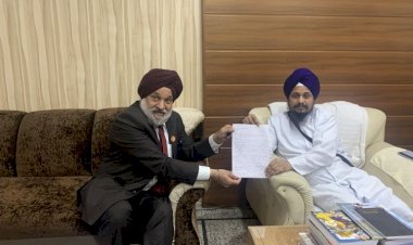 ਸਿੱਖਸ ਆਫ ਅਮਰੀਕਾ ਨੇ ਅਕਾਲ ਤਖਤ ਸਾਹਿਬ ਦੇ ਜਥੇਦਾਰ ਨੂੰ ਮੁਫਤ ਸੇਵਾ ਕਰਤਾਰਪੁਰ ਲਾਂਘੇ ਸਬੰਧੀ ਦਿੱਤਾ ਮੰਗ ਪੱਤਰ।