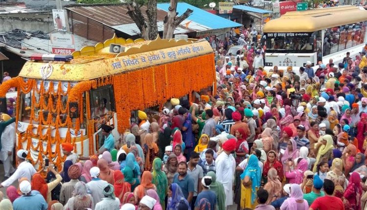 ਪ੍ਰਕਾਸ਼ ਉਤਸਵ ਮੌਕੇ ਸੰਸਾਰ ਭਰ ਦੇ ਸਾਰੇ ਪੰਜਾਬੀਆਂ ਨੂੰ ਸਾਡਾ ਸੰਦੇਸ਼ ।